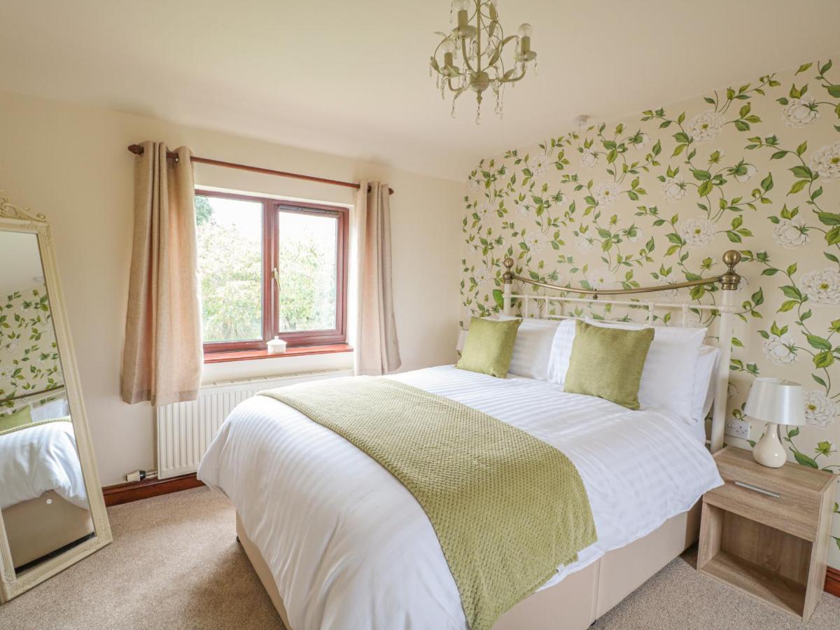 Berrys Place Farm Cottage Gloucester Eksteriør bilde